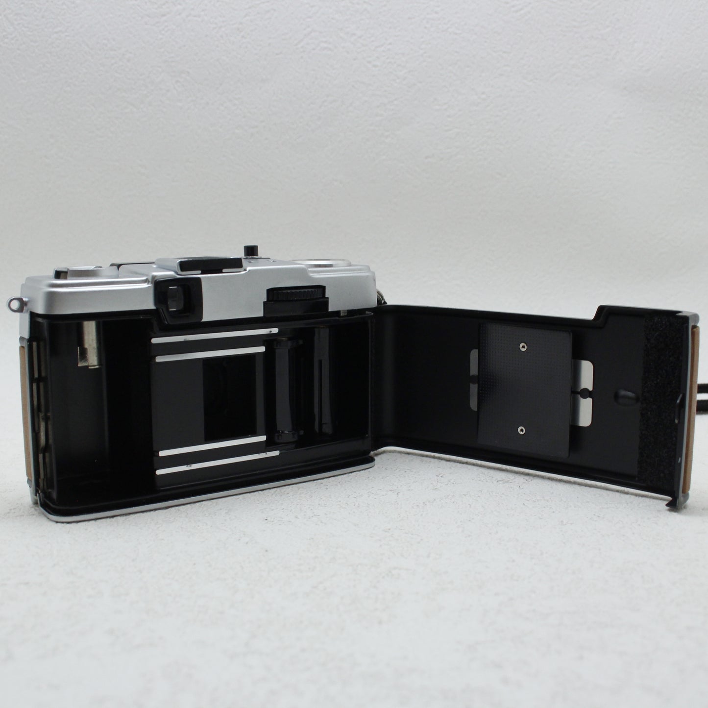 中古 OLYMPUS PEN EE-3 キャメル