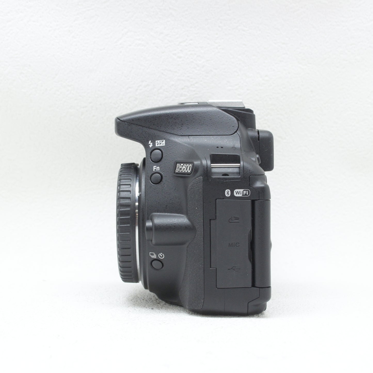 中古 Nikon D5600