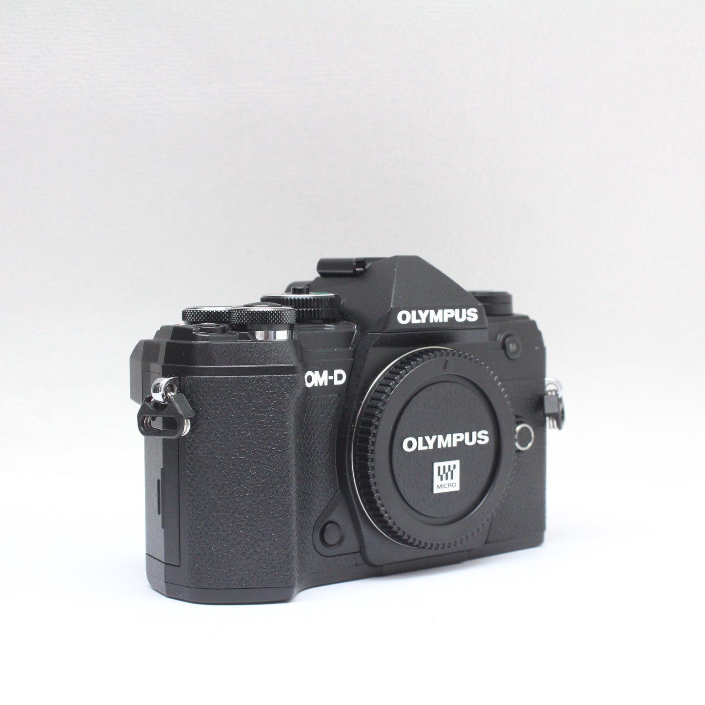 中古 OLYMPUS OM-D E-M5 Mark III ブラック