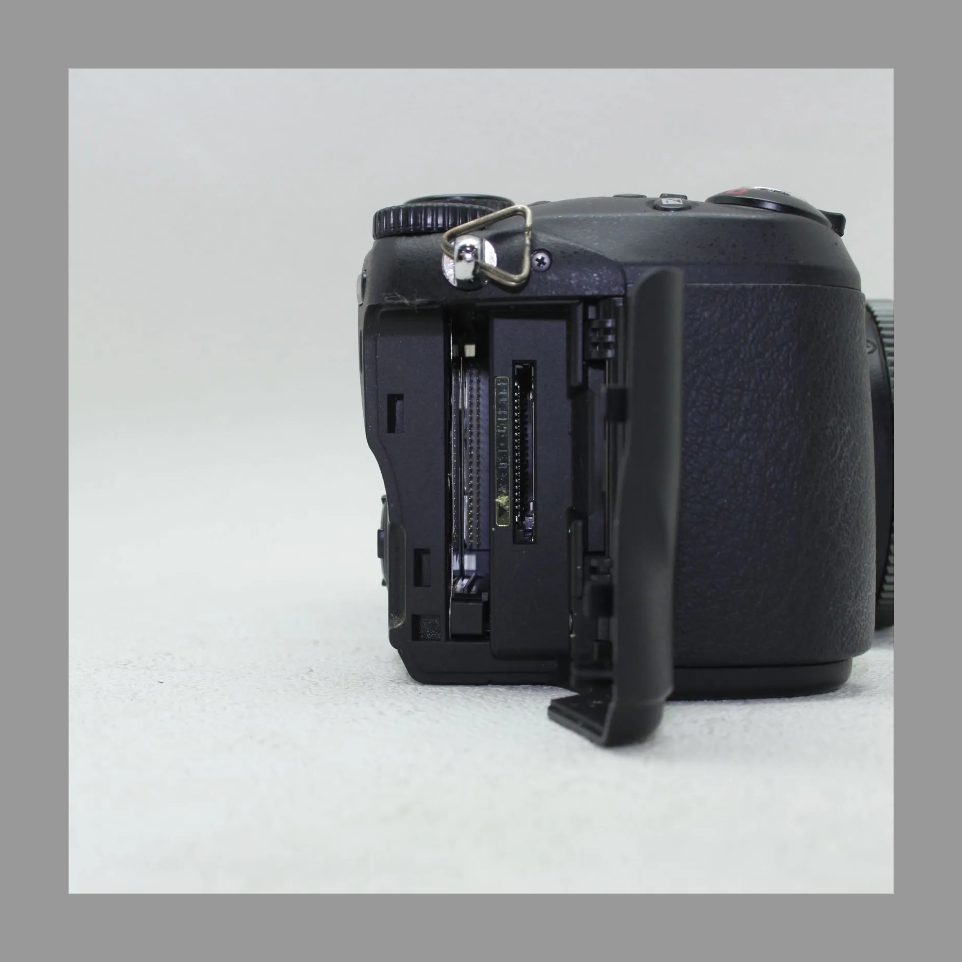 中古 FUJIFILM FinePix S7000