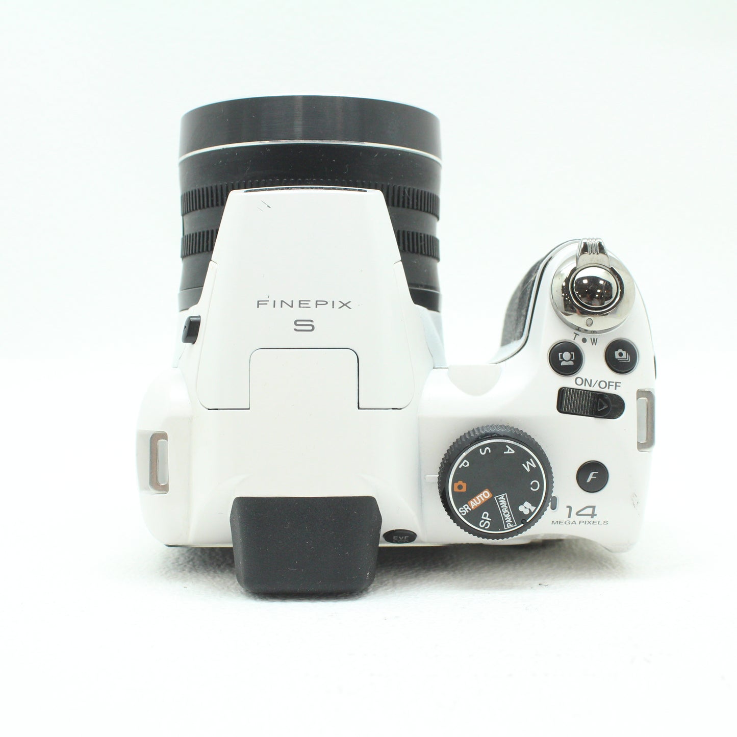 中古 FUJIFILM FINEPIX S4500 ホワイト