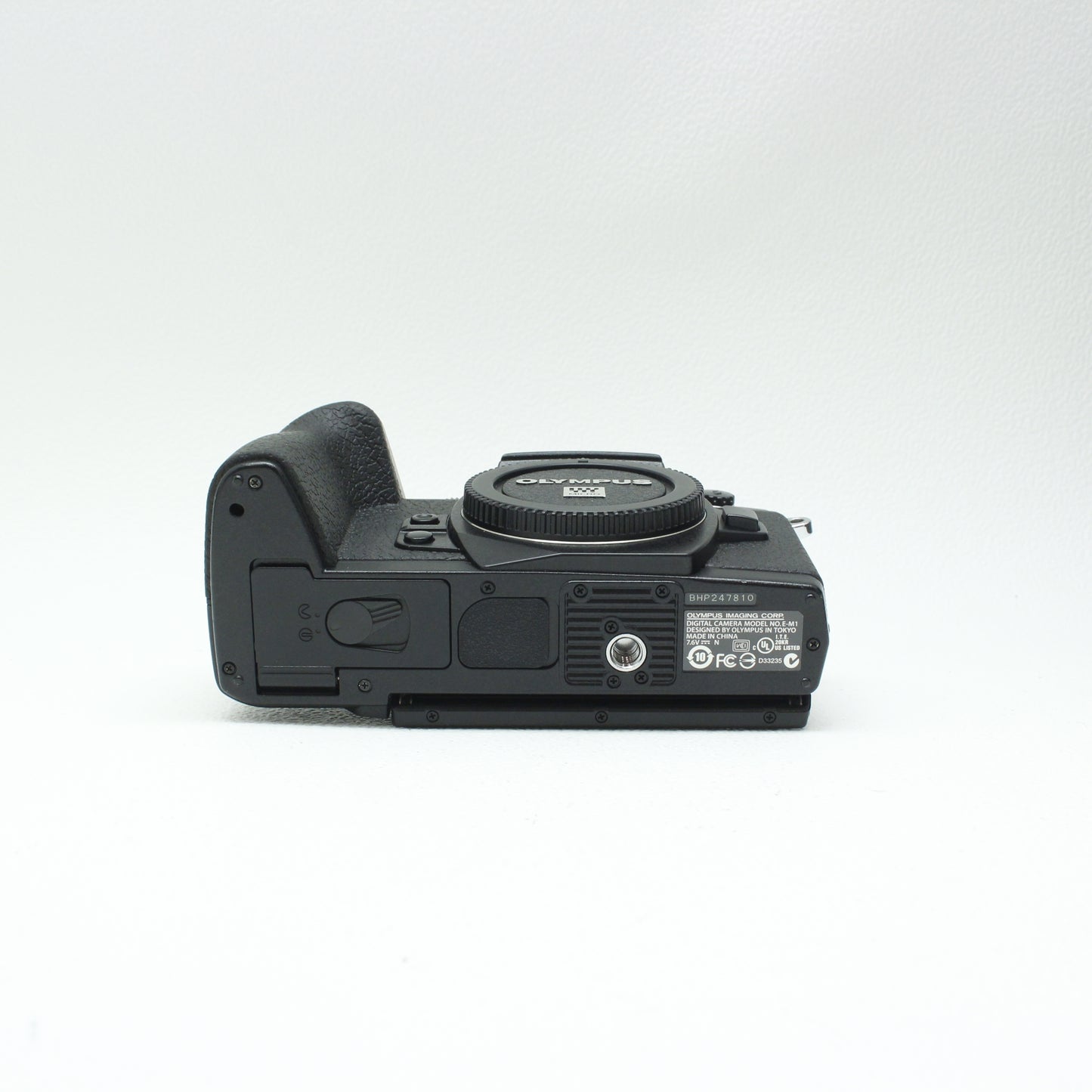 中古 OLYMPUS OM-D E-M1 ボディ【8月16日(土)Youtube生配信でご紹介】