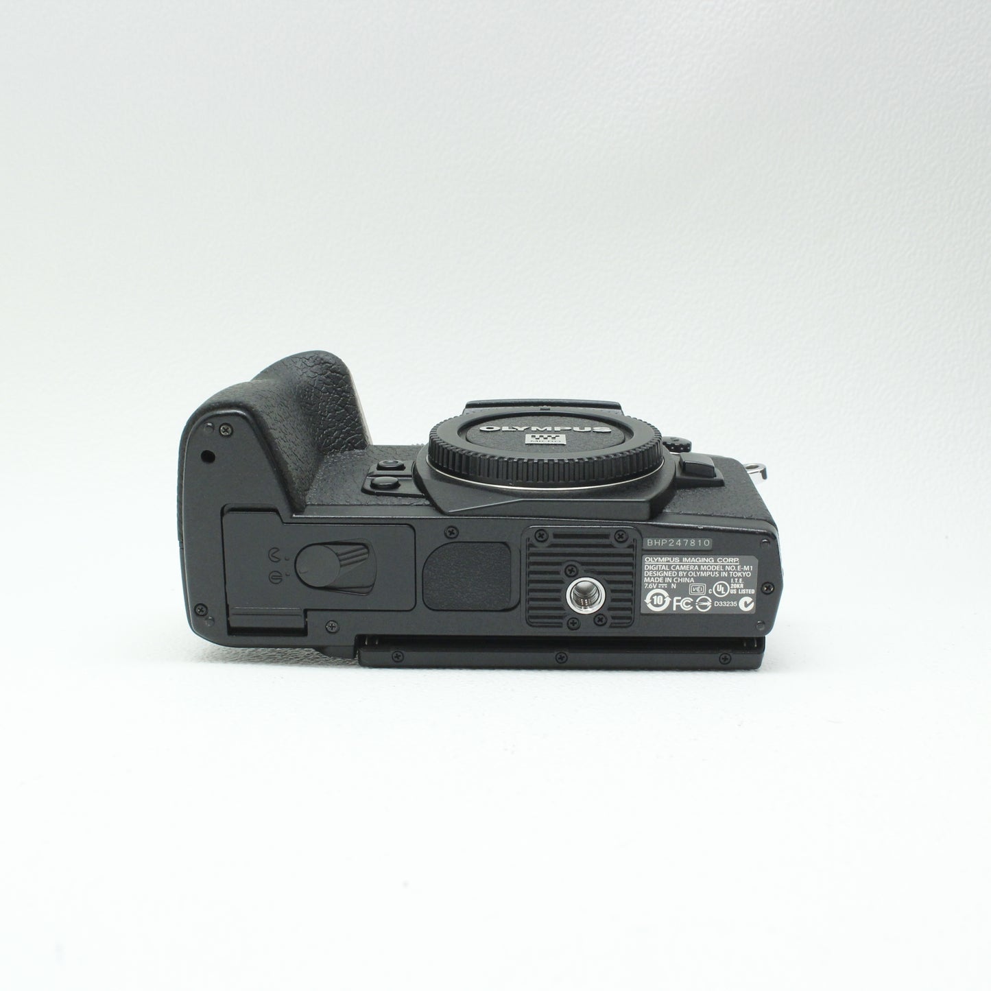 中古 OLYMPUS OM-D E-M1 ボディ【8月16日(土)Youtube生配信でご紹介】