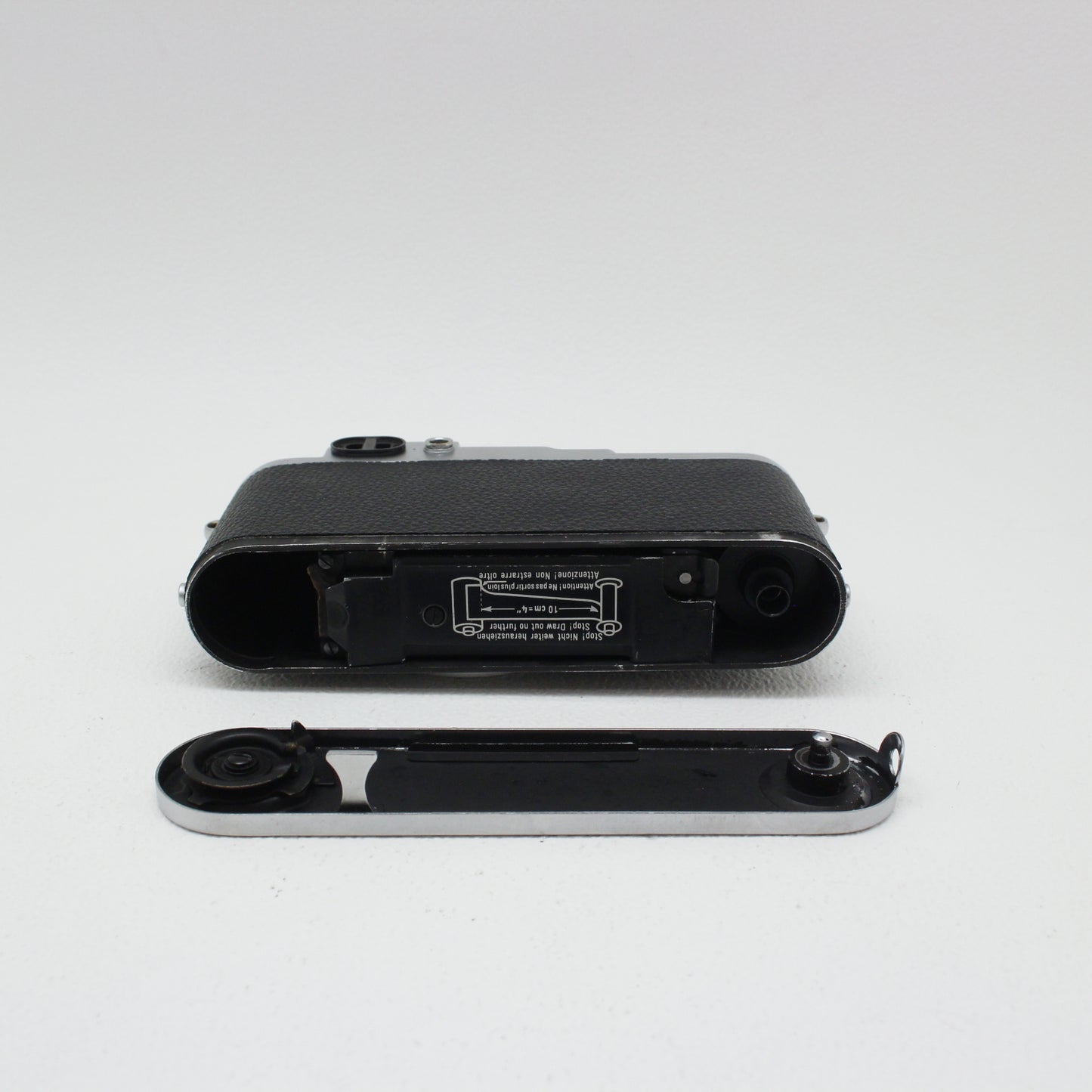 中古 Leica Ⅲfレッドシンクロ 【8月9日(土)Youtube生配信でご紹介】