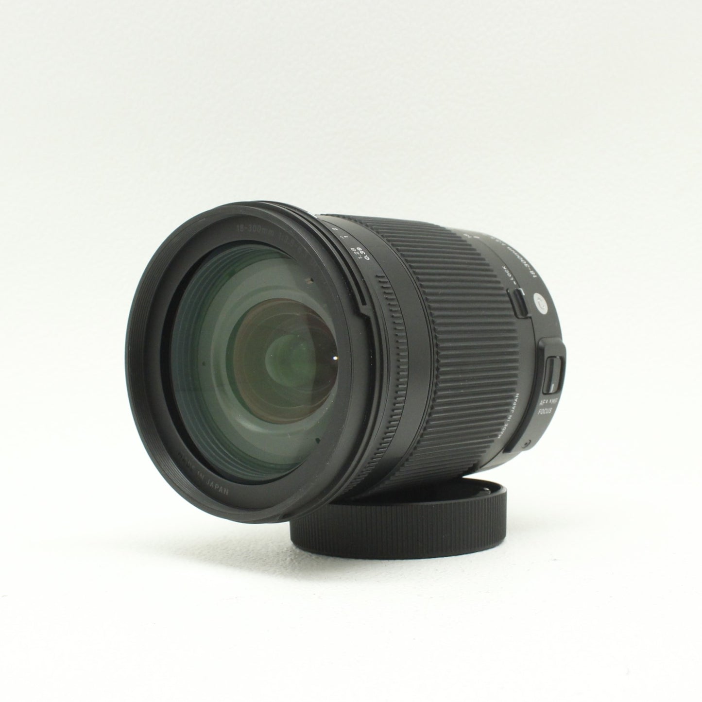 中古 SIGMA 18-300mm F3.5-6.3 コンテンポラリー