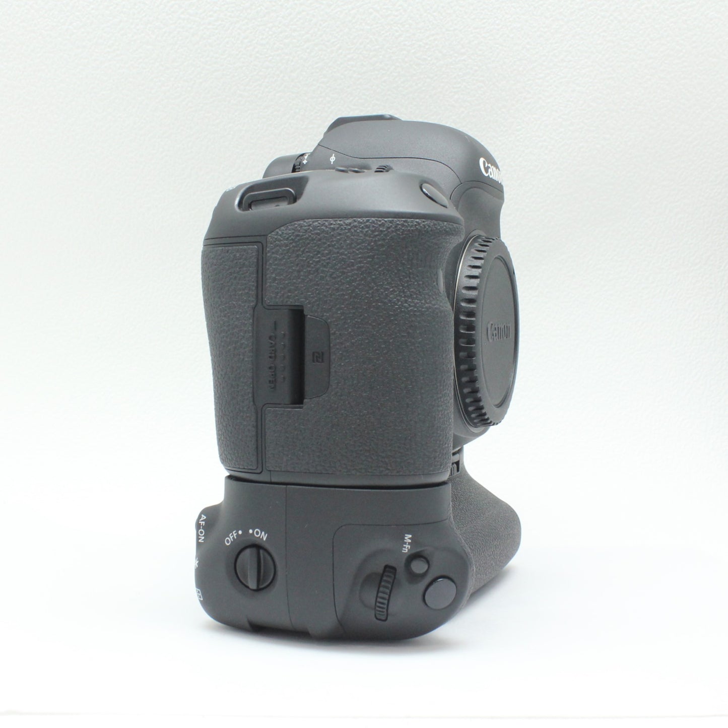 中古 Canon EOS 5D MarkⅣ グリップ付 【8月30日(土) YouTube生配信でご紹介】