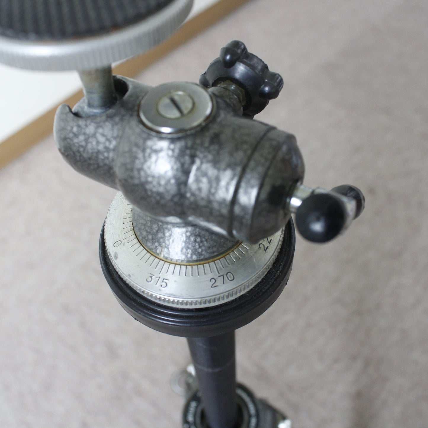 中古 GITZO GILUX Weekend performance 4段三脚