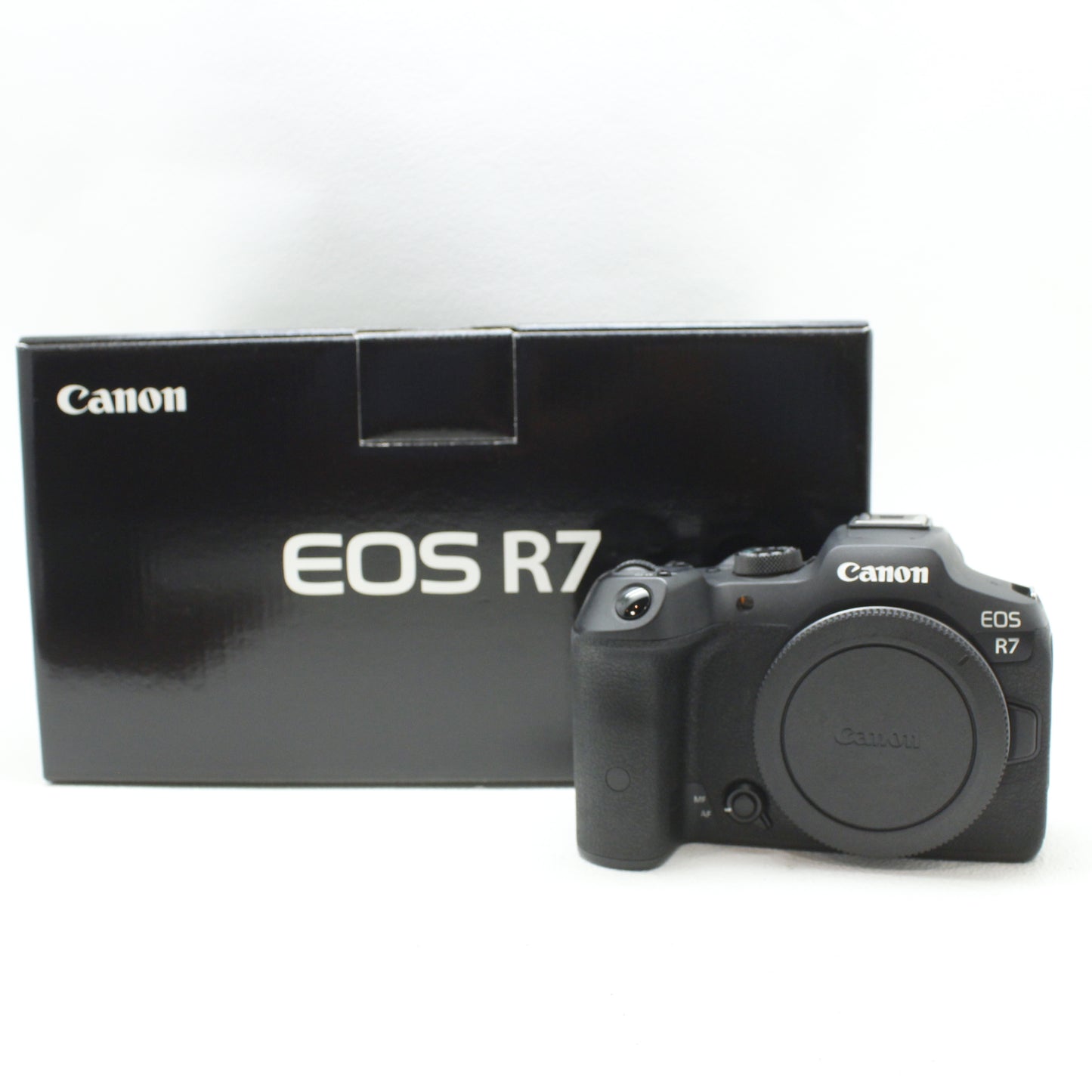 中古 Canon EOS R7 ボディ 【8月30日(土) YouTube生配信でご紹介】