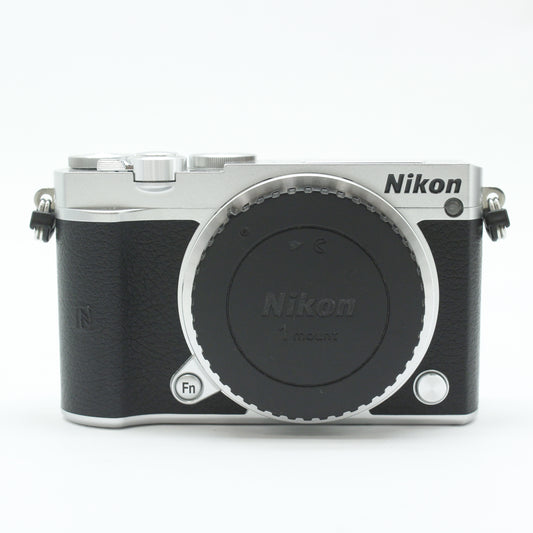 中古 Nikon 1 J5 シルバー