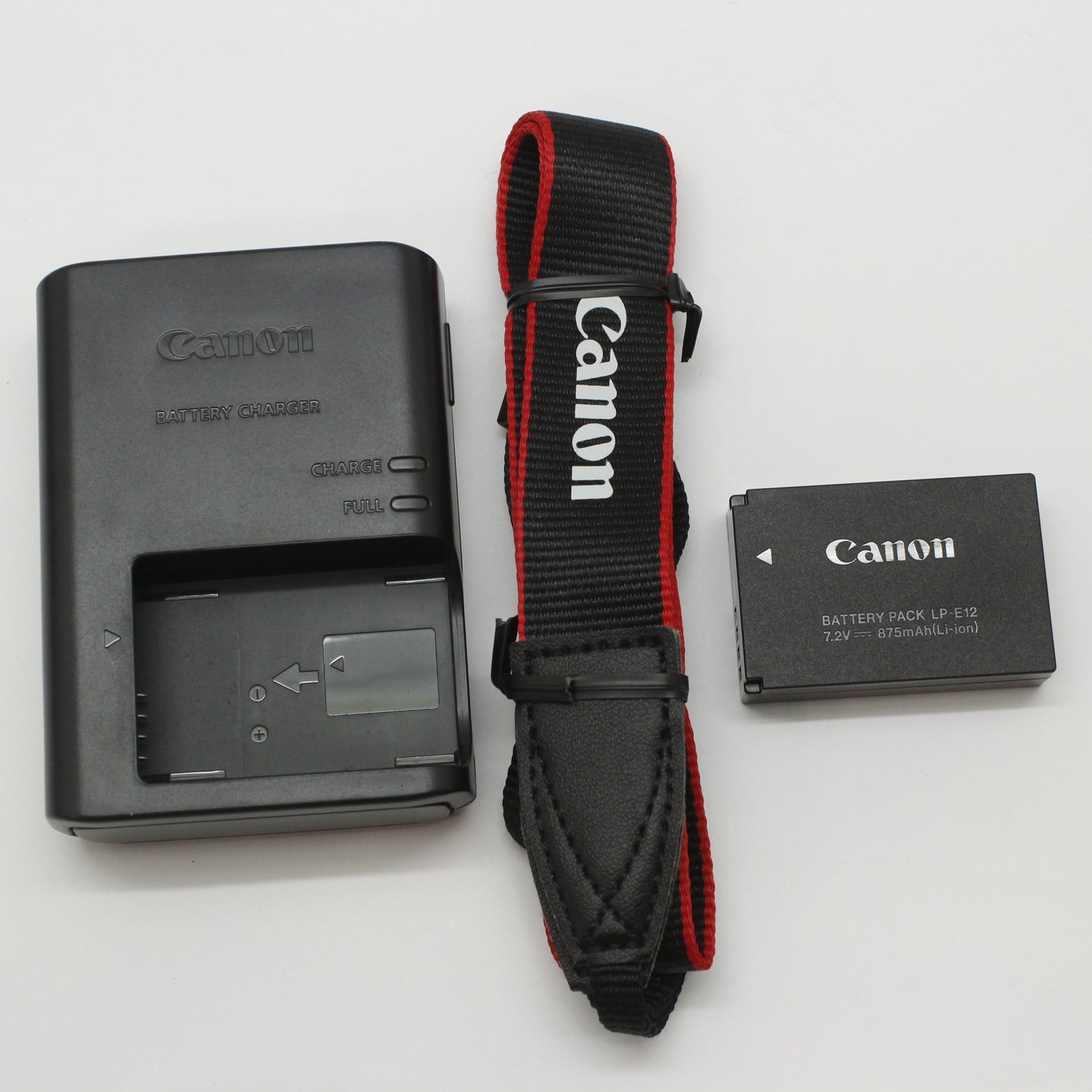 中古 Canon EOS Kiss M ダブルズームキット