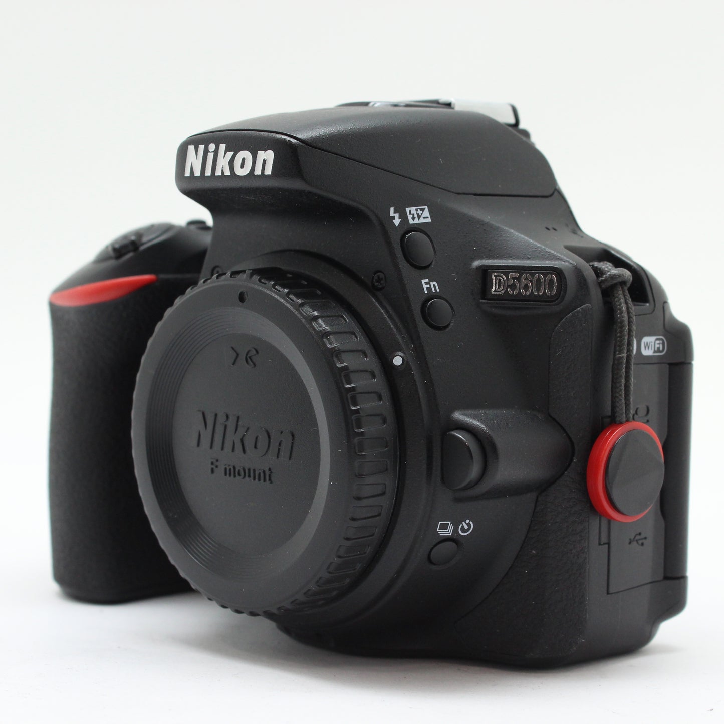 中古 Nikon D5600