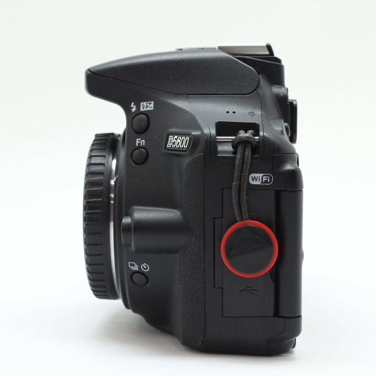 中古 Nikon D5600