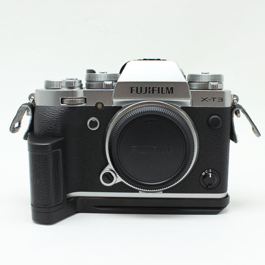 中古 FUJIFILM X-T3 SV ハンドグリップ付き【1月24日(土) YouTube生配信でご紹介】