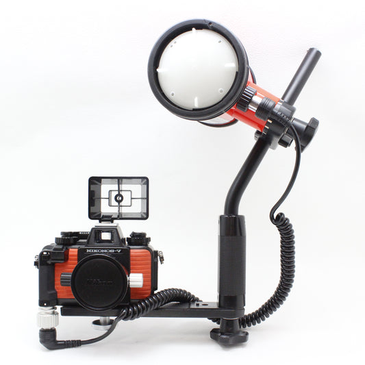 中古 Nikon NIKONOS-V 35mm F2.5 セット 【3月24日(火) YouTube生配信でご紹介】