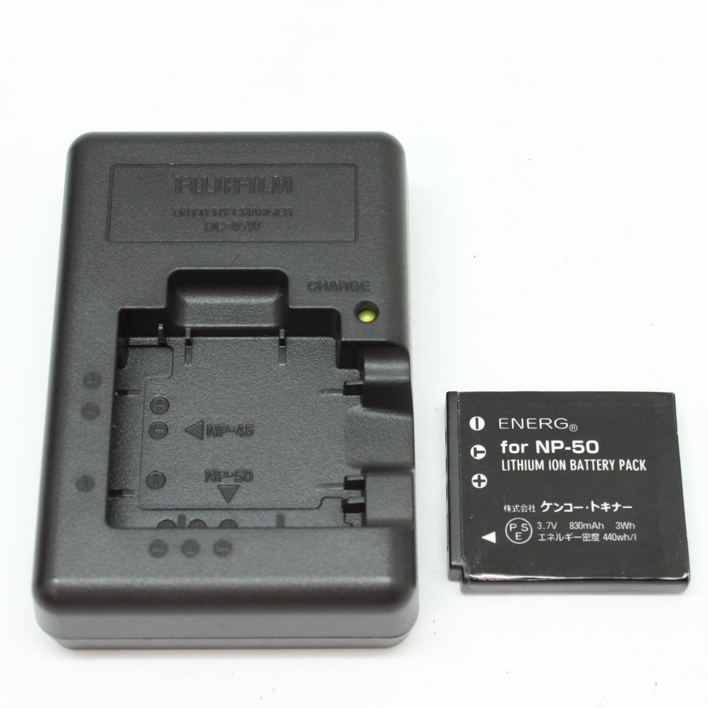 中古 FUJIFILM FinePix F200EXR