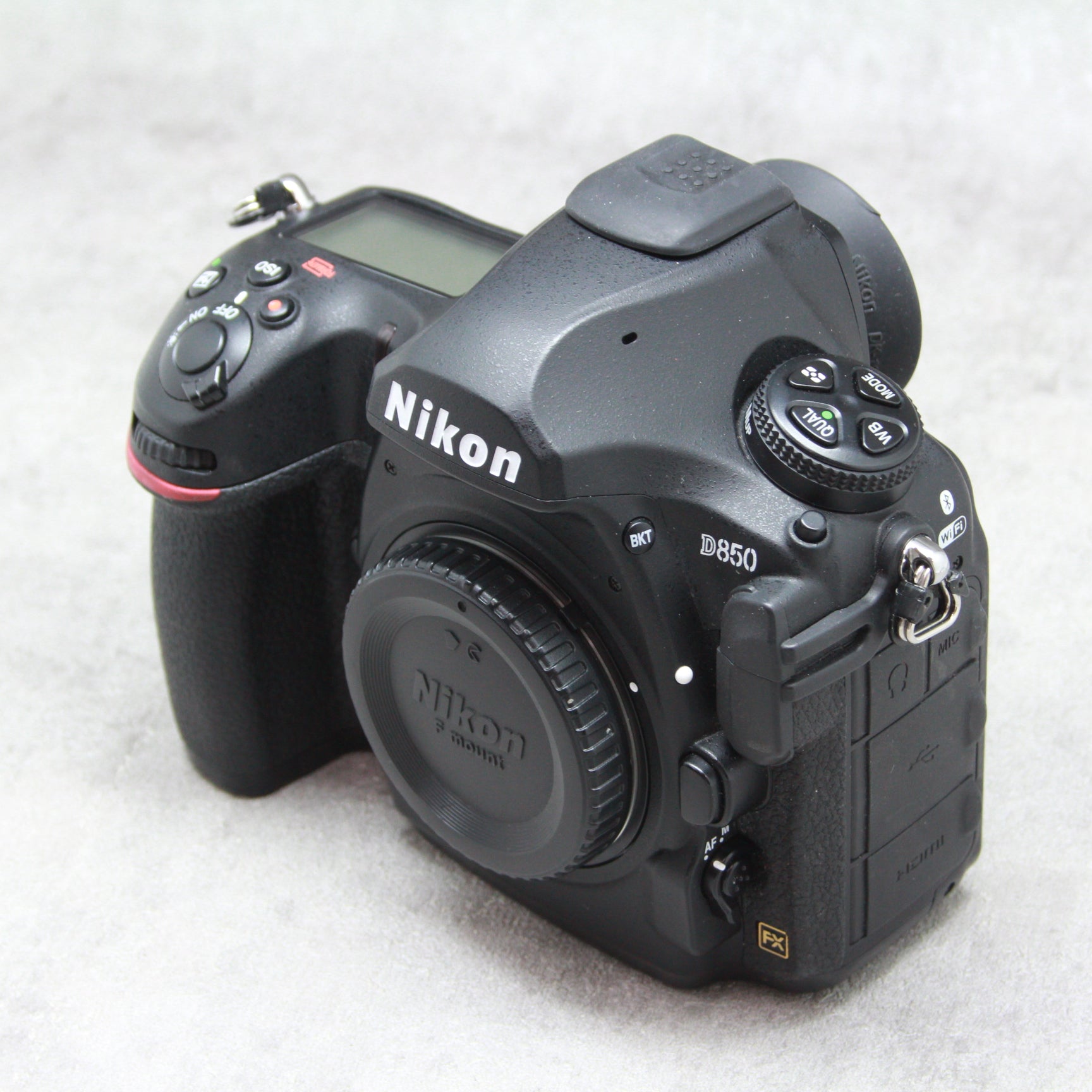 Nikon D850 本体 中古品 - カメラ