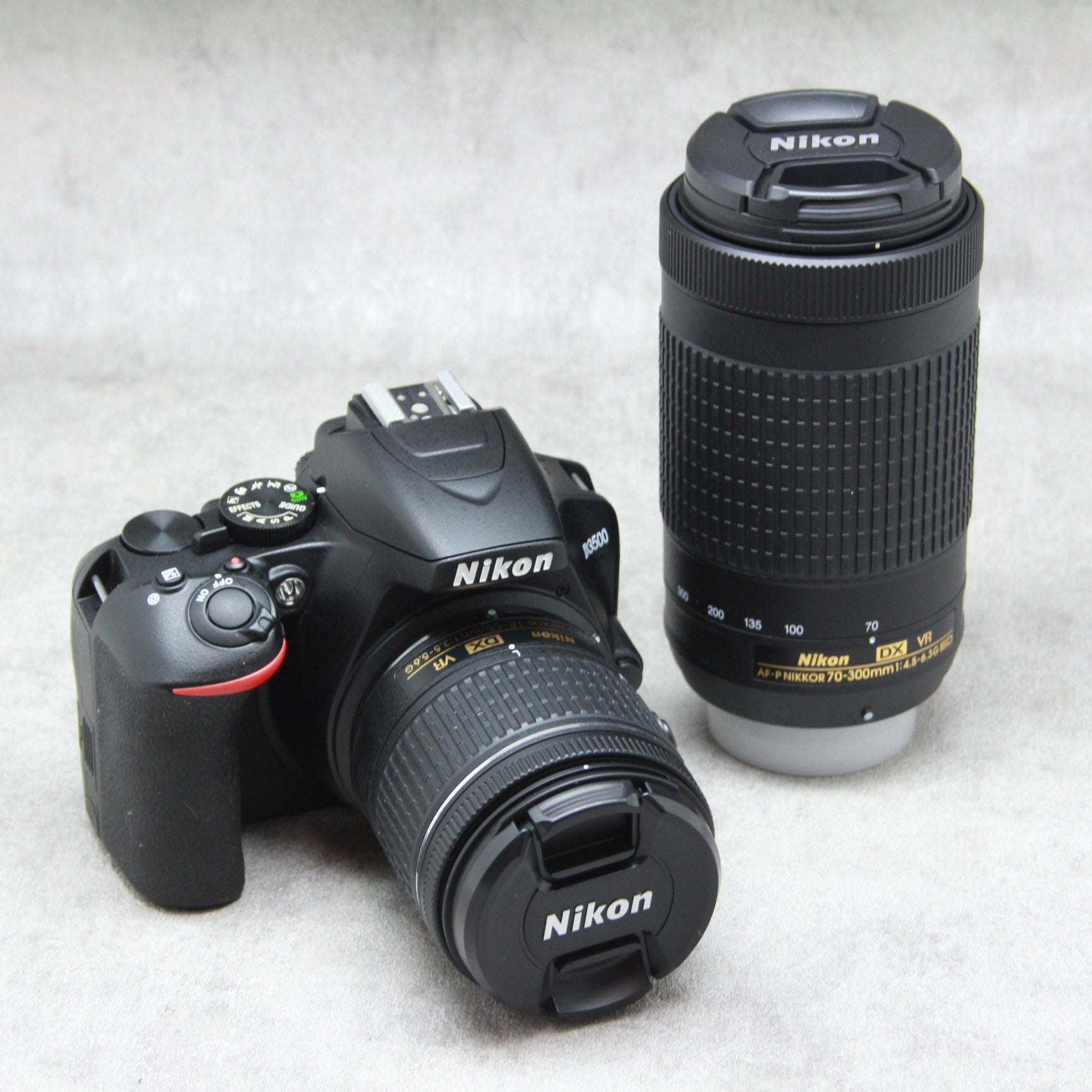 新品未開封　入手困難　Nikon ニコン D3500 ダブルズームキット