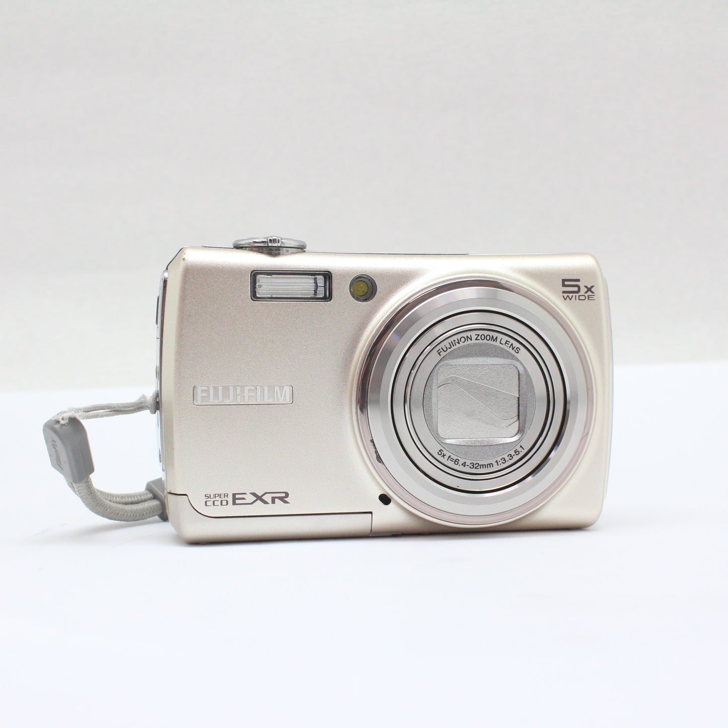 中古 FUJIFILM FINEPIX F200 EXR