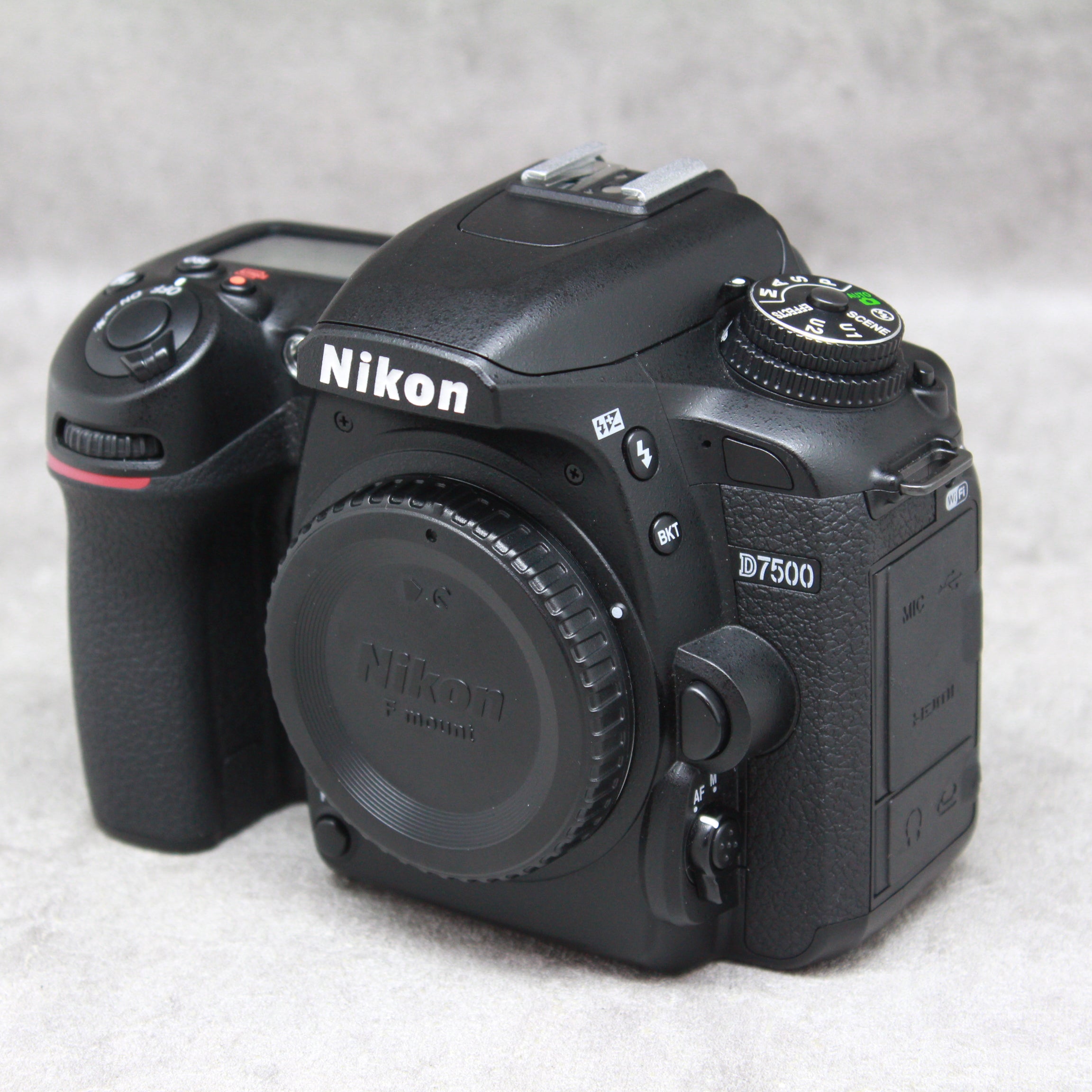 中古品 Nikon D7500ボディ ☆9月28日(木)のYouTube生配信でご紹介