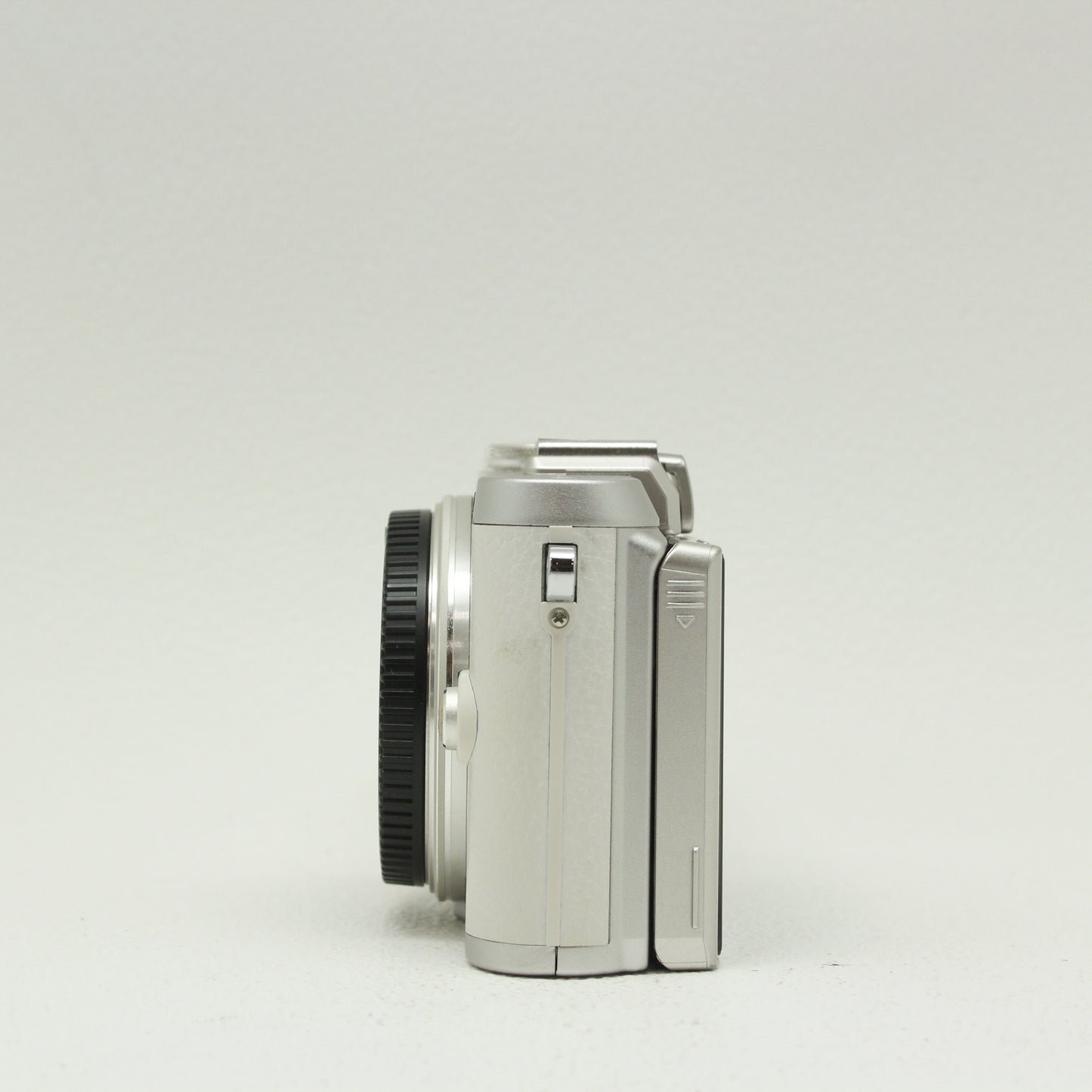 中古 OLYMPUS E-PL8