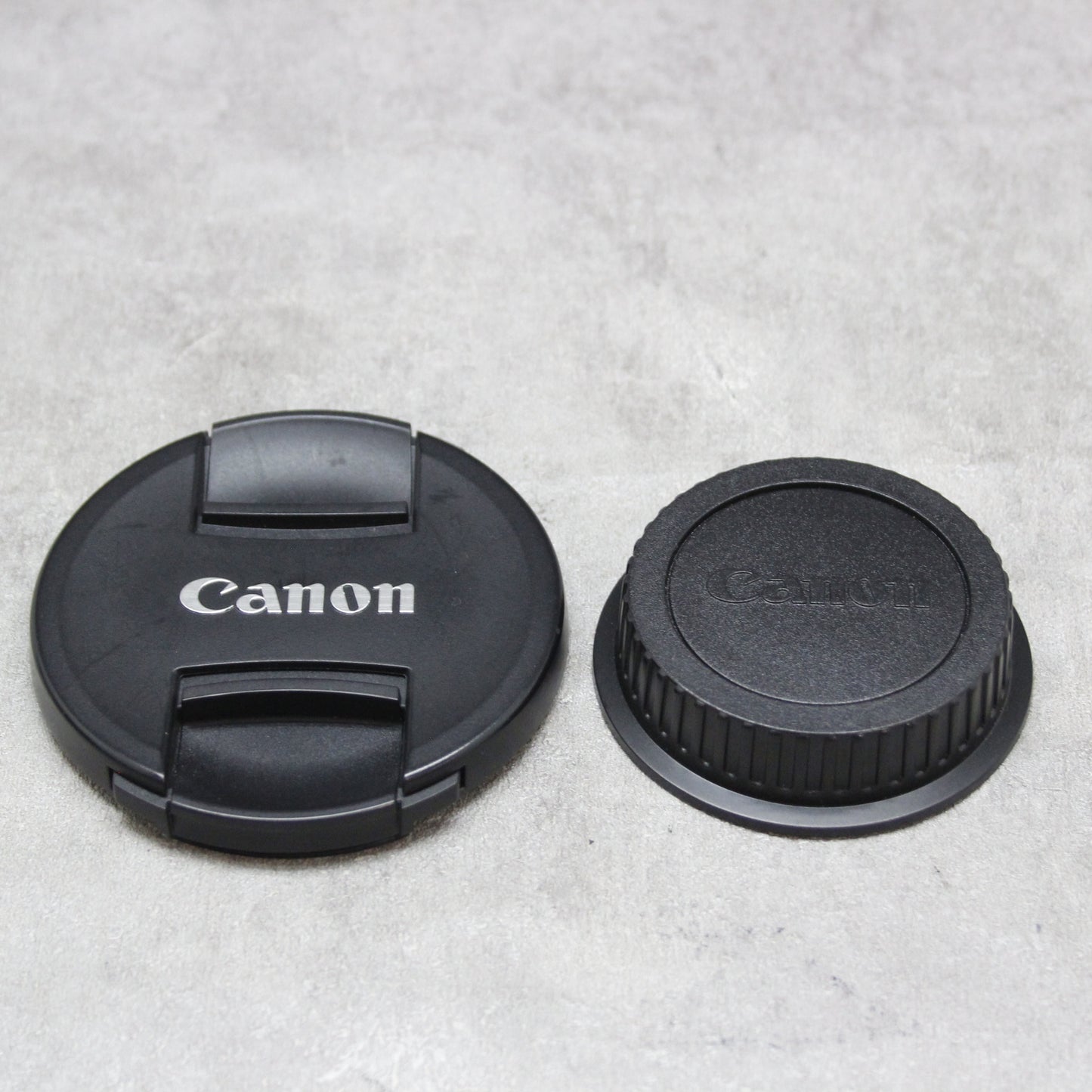 中古品 Canon LENS EF 300mm F4 L IS USM【10月28日(土) youtube生配信でご紹介】