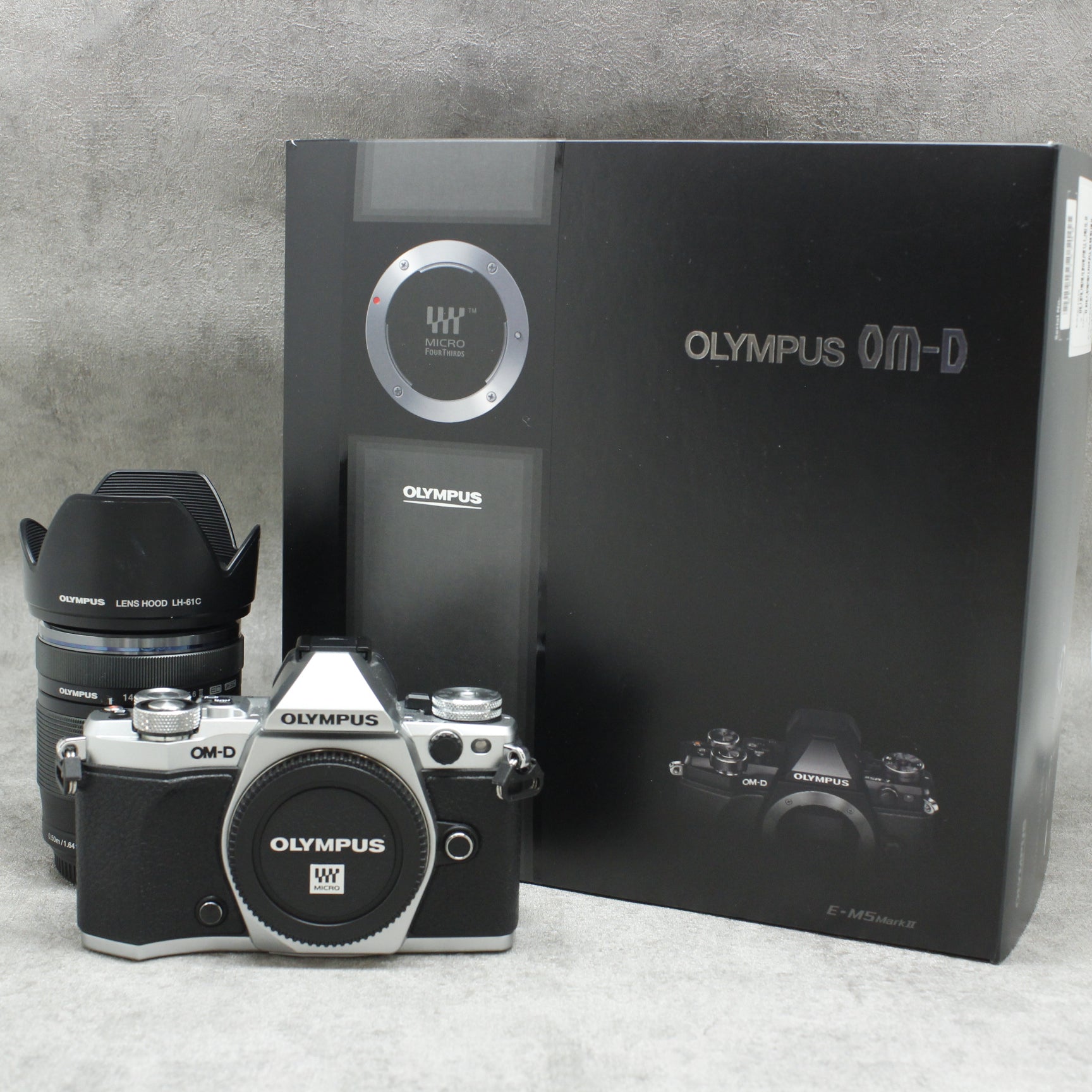 中古品 OLYMPUS OM-D E-M5 Mark II 14-150mm II レンズキット【5月20日(土)のYouTube生配信でご