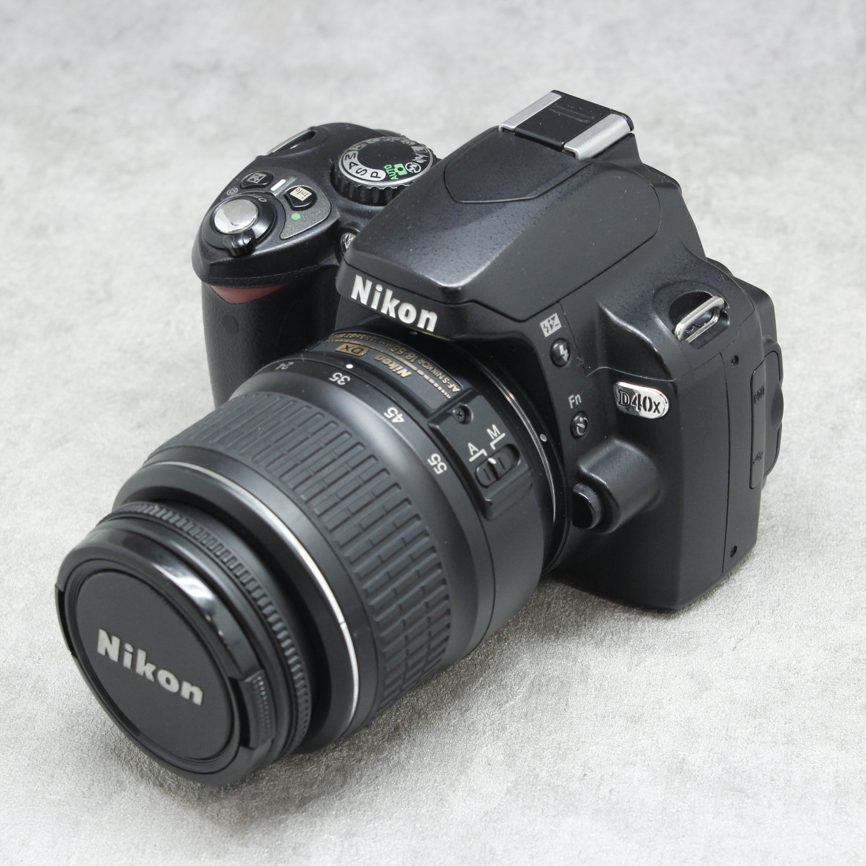 Nikon D40X ／AF-S NIKKOR 18-55mm