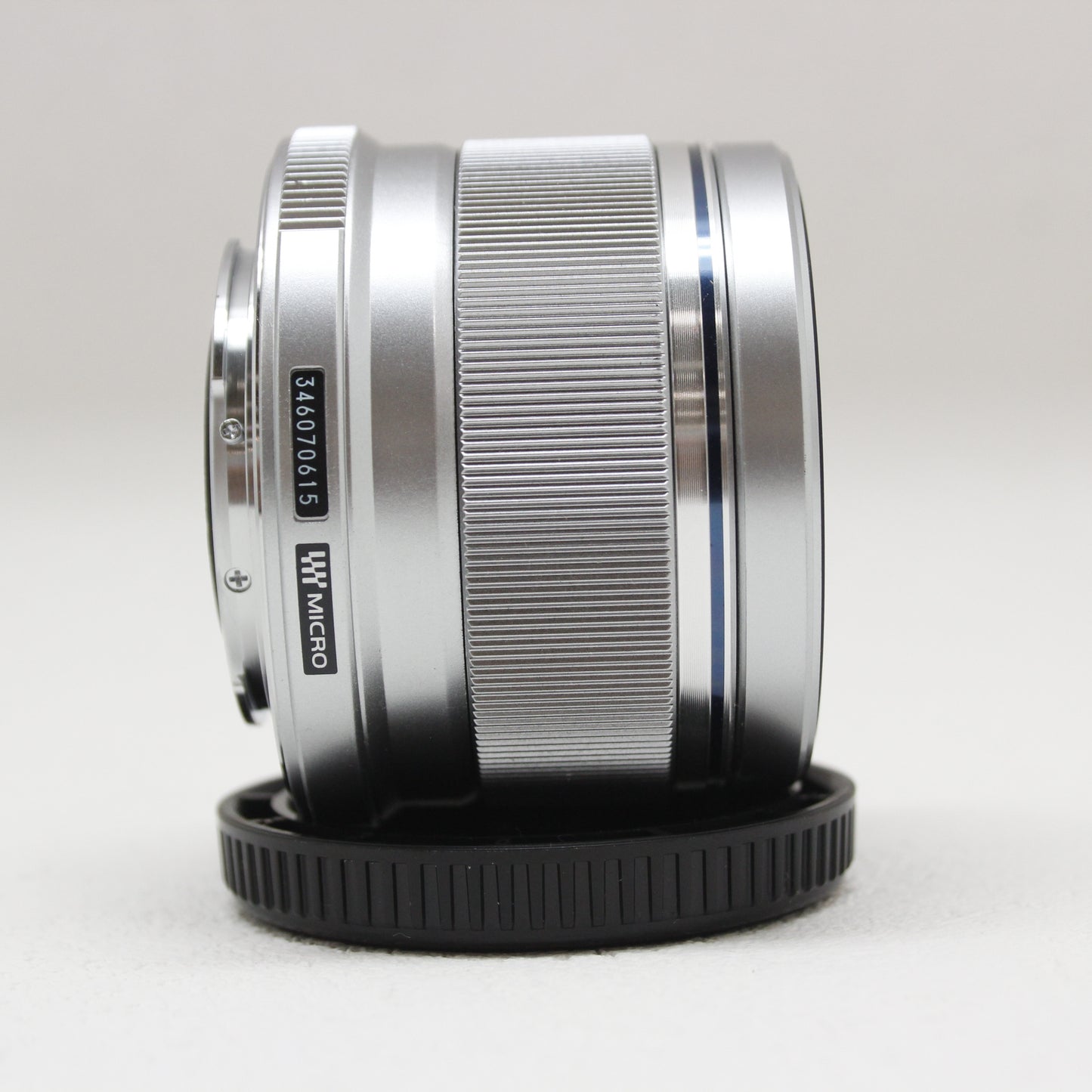 中古品 OLYMPUS M.ZUIKO DIGITAL 25mm F1.8 SLV 【11月4日(土) youtube生配信でご紹介】