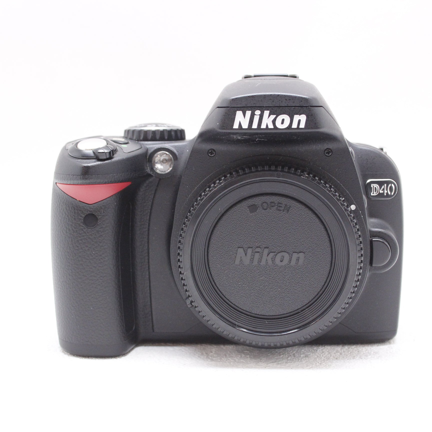 中古品 Nikon D40 ボディ ☆12月31日(日)カウントダウン生配信でご紹介☆