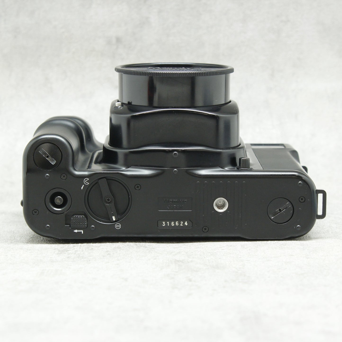 中古品 MAMIYA 6 MF ボディ【6月3日(土)のYouTube生配信でご紹介】