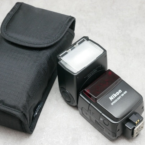 中古品　Nikon スピードライトSB-600