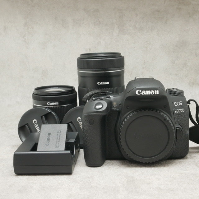 中古品　CANON　EOS9000Dﾀﾞﾌﾞﾙｽﾞｰﾑｷｯﾄ