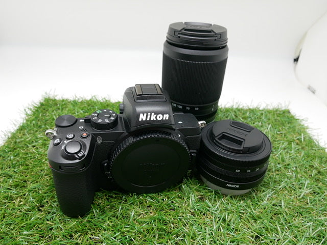 中古品 NikonZ50 ﾀﾞﾌﾞﾙｽﾞｰﾑｷｯﾄ