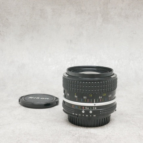 中古品 Nikon Ai NIKKOR 28mm F2.8 フィルター付 – サトカメオンライン