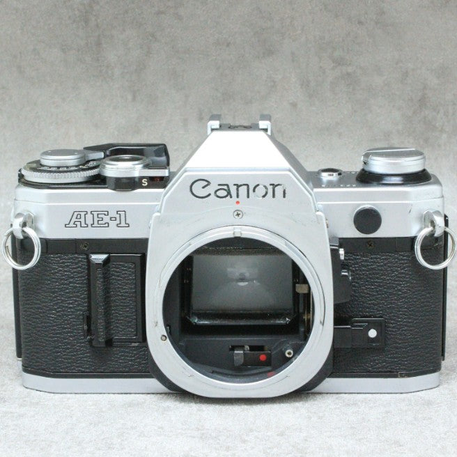 中古品　Canon AE-1 シルバー