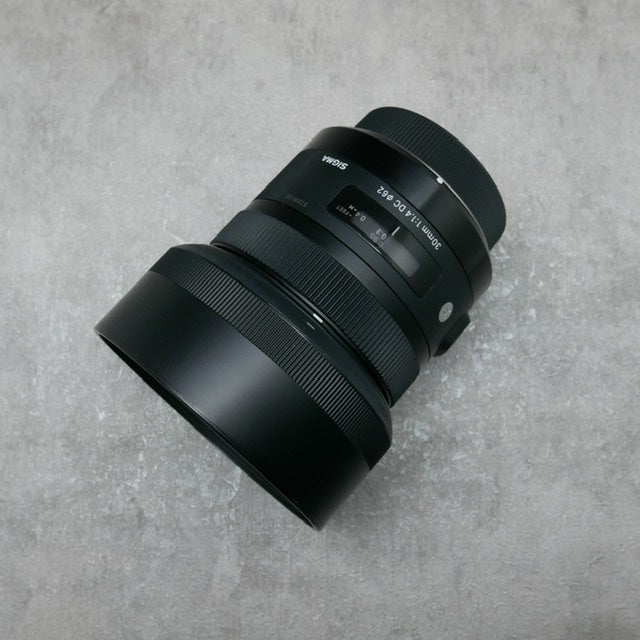 中古品 SIGMA 30mm F1.4 DC HSM Art ペンタックス用 – サトカメ