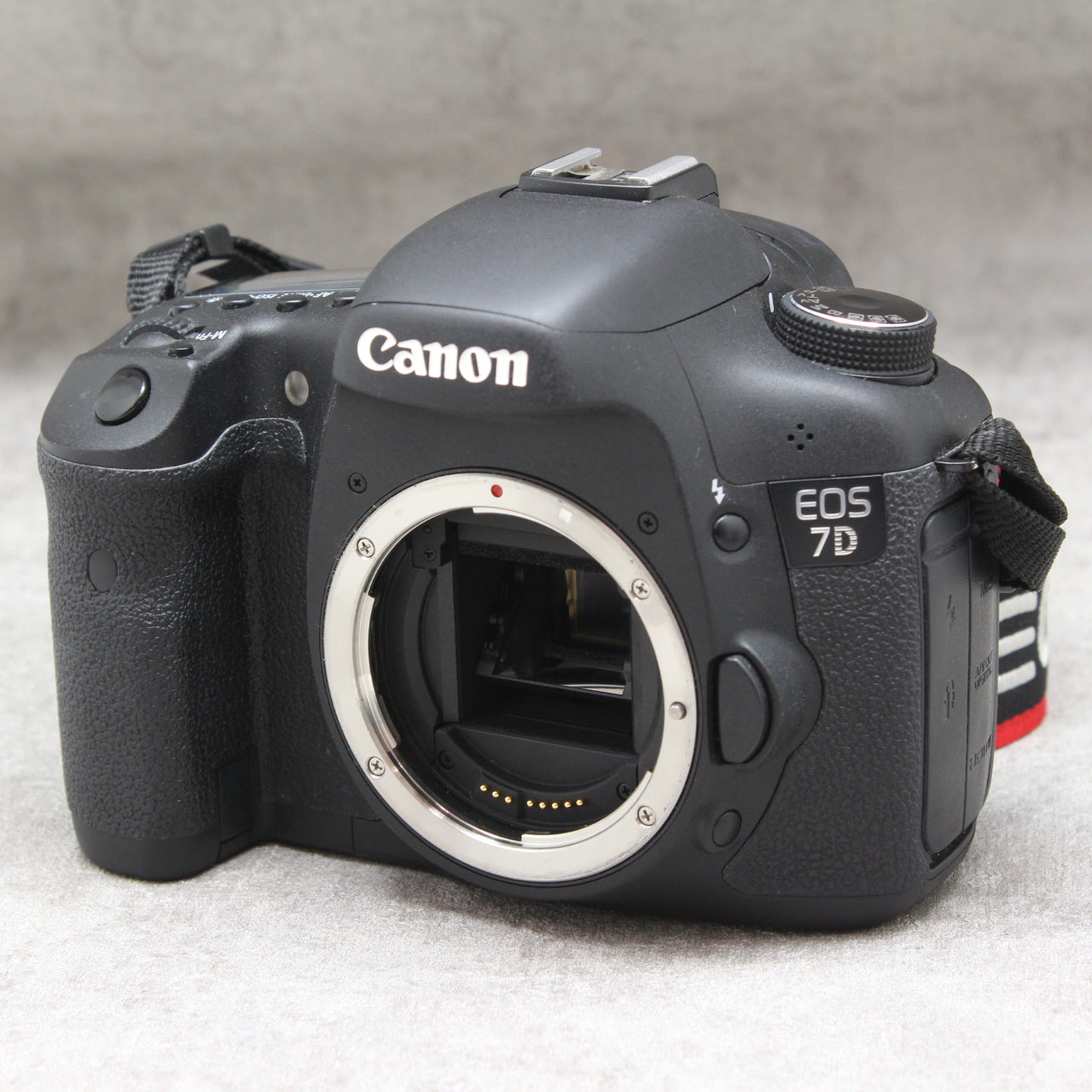 Canon EOS 7D 本体
