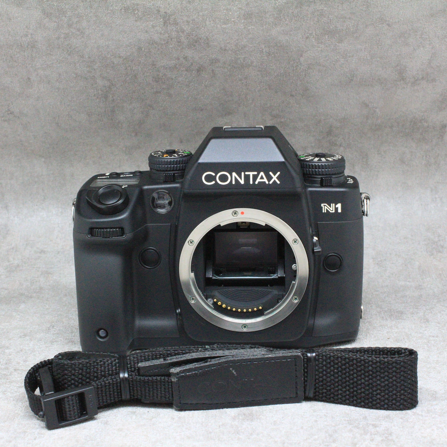 コンタックス CONTAX N1 ボディ - フィルムカメラ