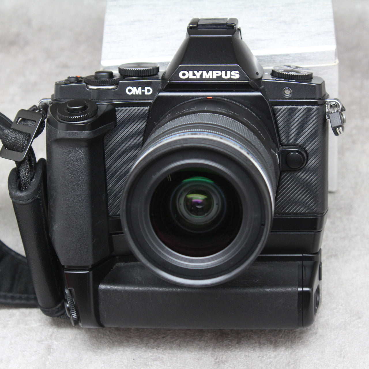 olympus OM-D-EM5+12-50レンズキット