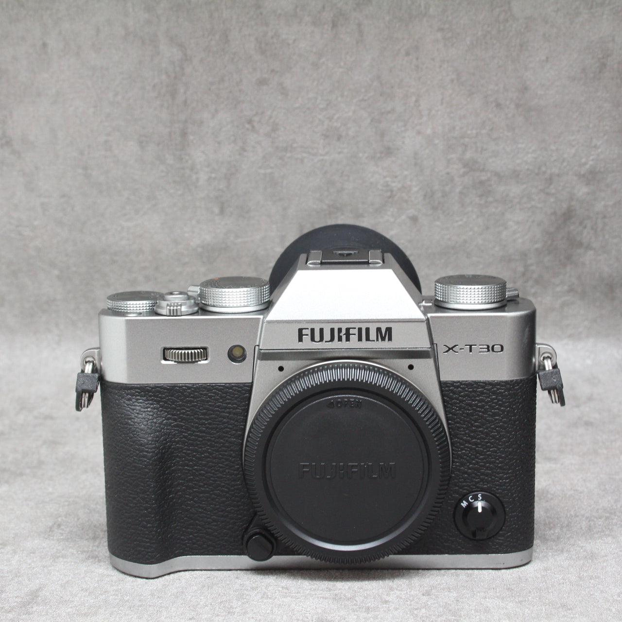 中古品 FUJIFILM X-T30 ボディ Silver ☆1月5日(木)のYouTube生配信で