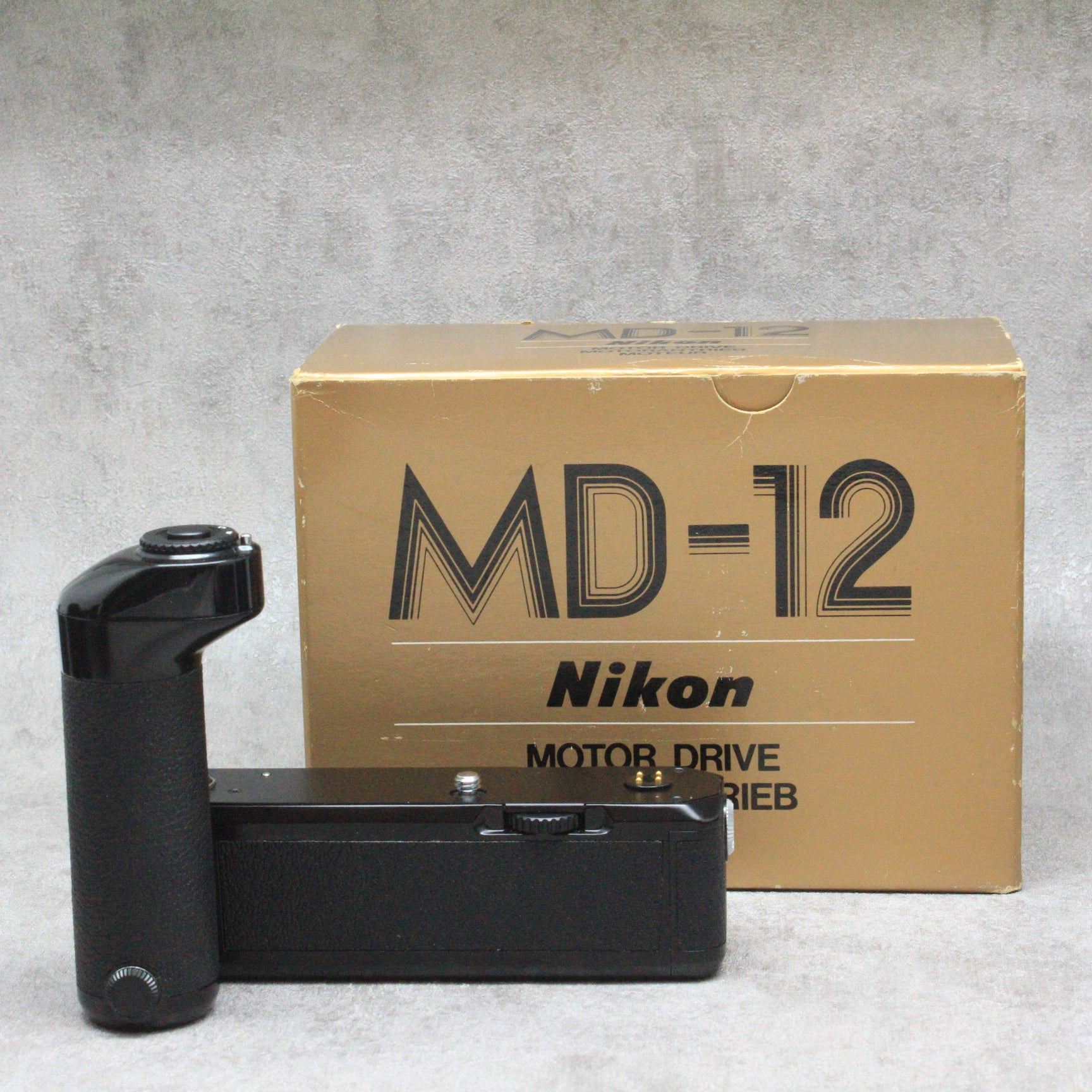 中古品 Nikon MD-12 モータードライブ – サトカメオンラインショップ