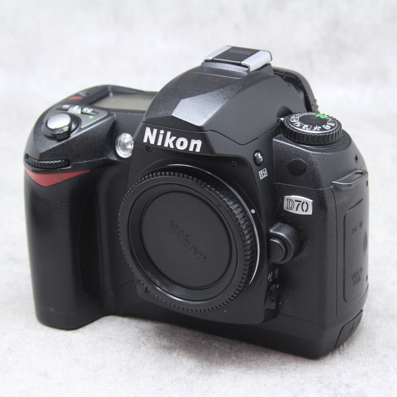 Nikon D70 ボディカメラ