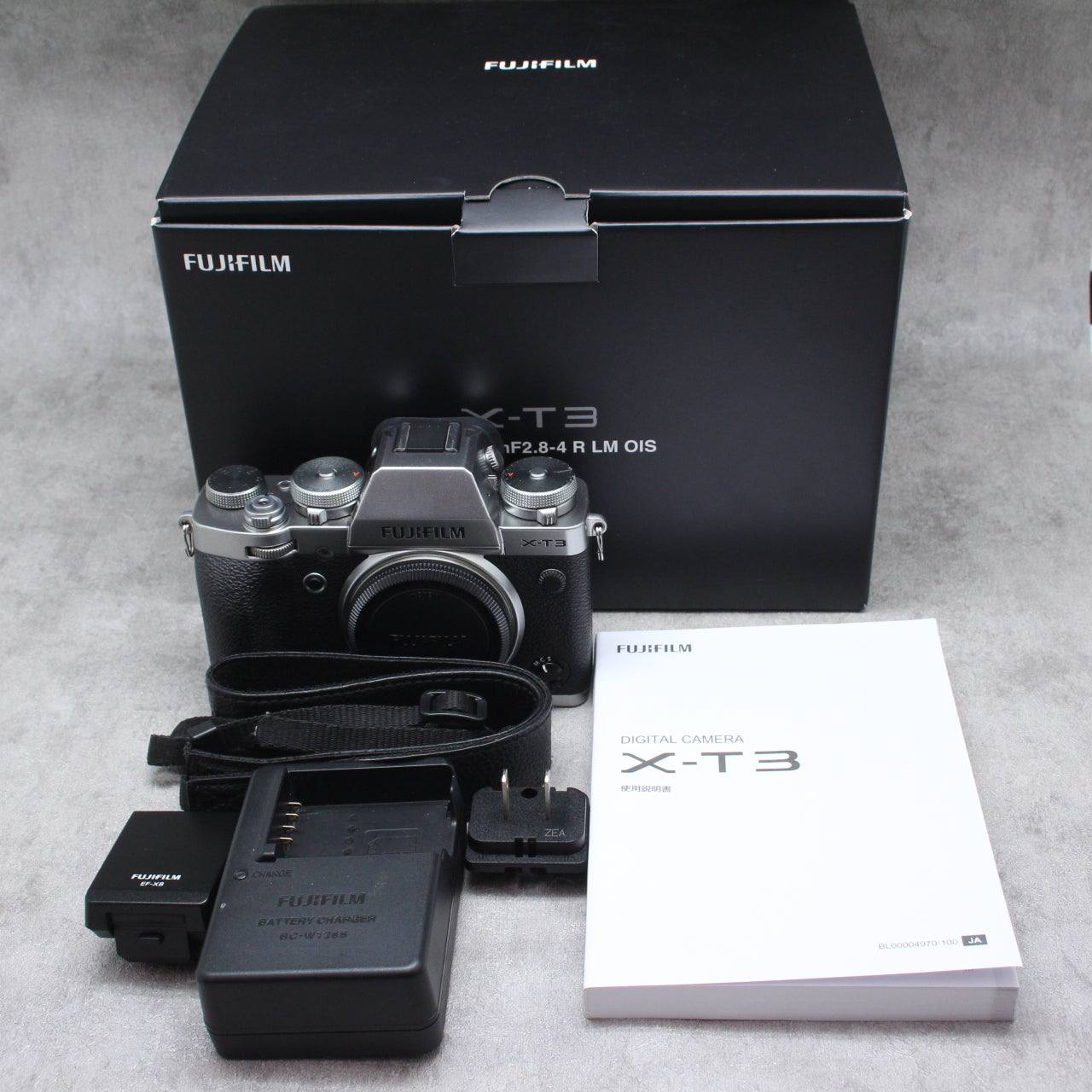 中古品 富士フィルムX-T3シルバー ※1月1日元日のYouTube生配信でご紹介