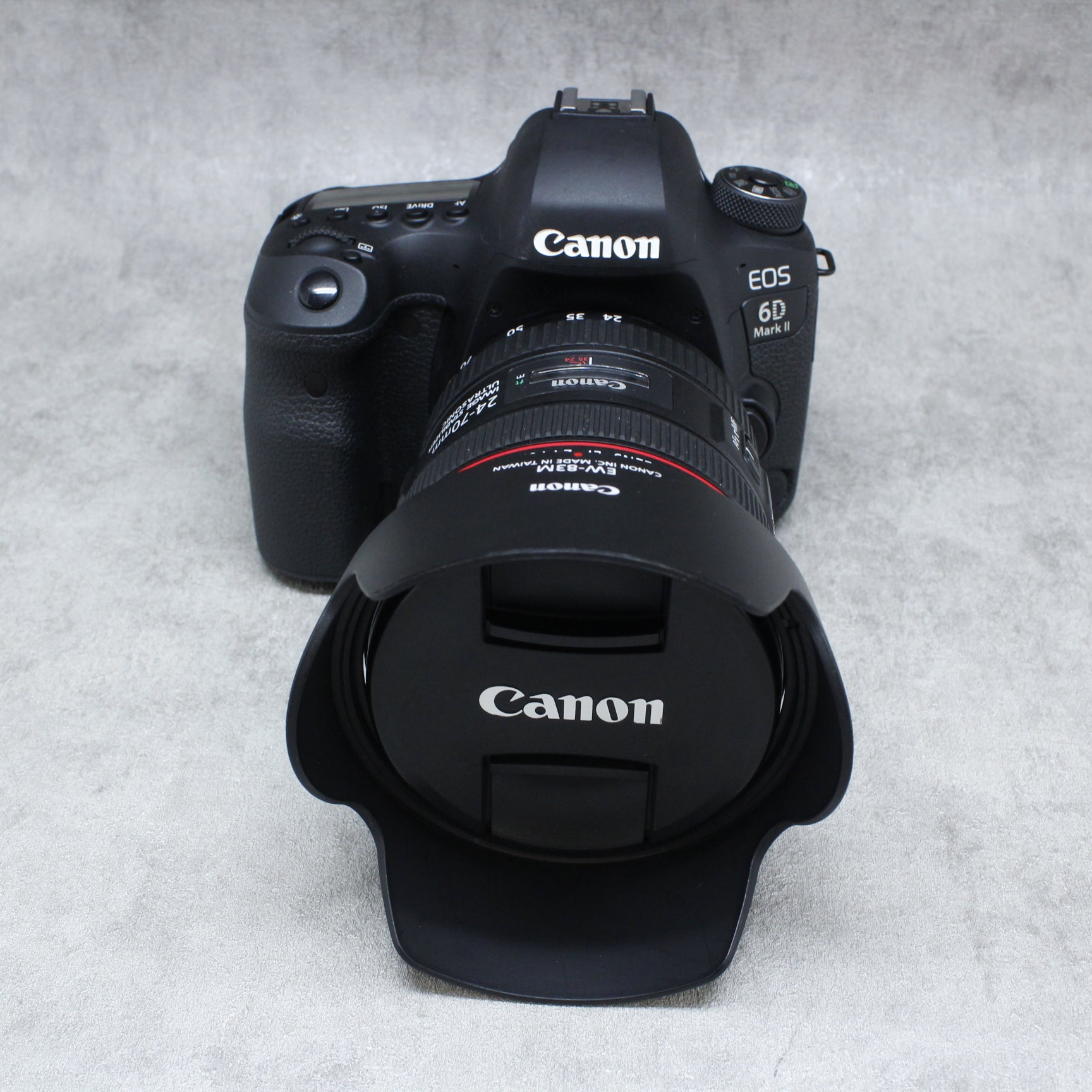 中古品 Canon EOS 6D MarkII EF24-70 F4L IS USMレンズキット