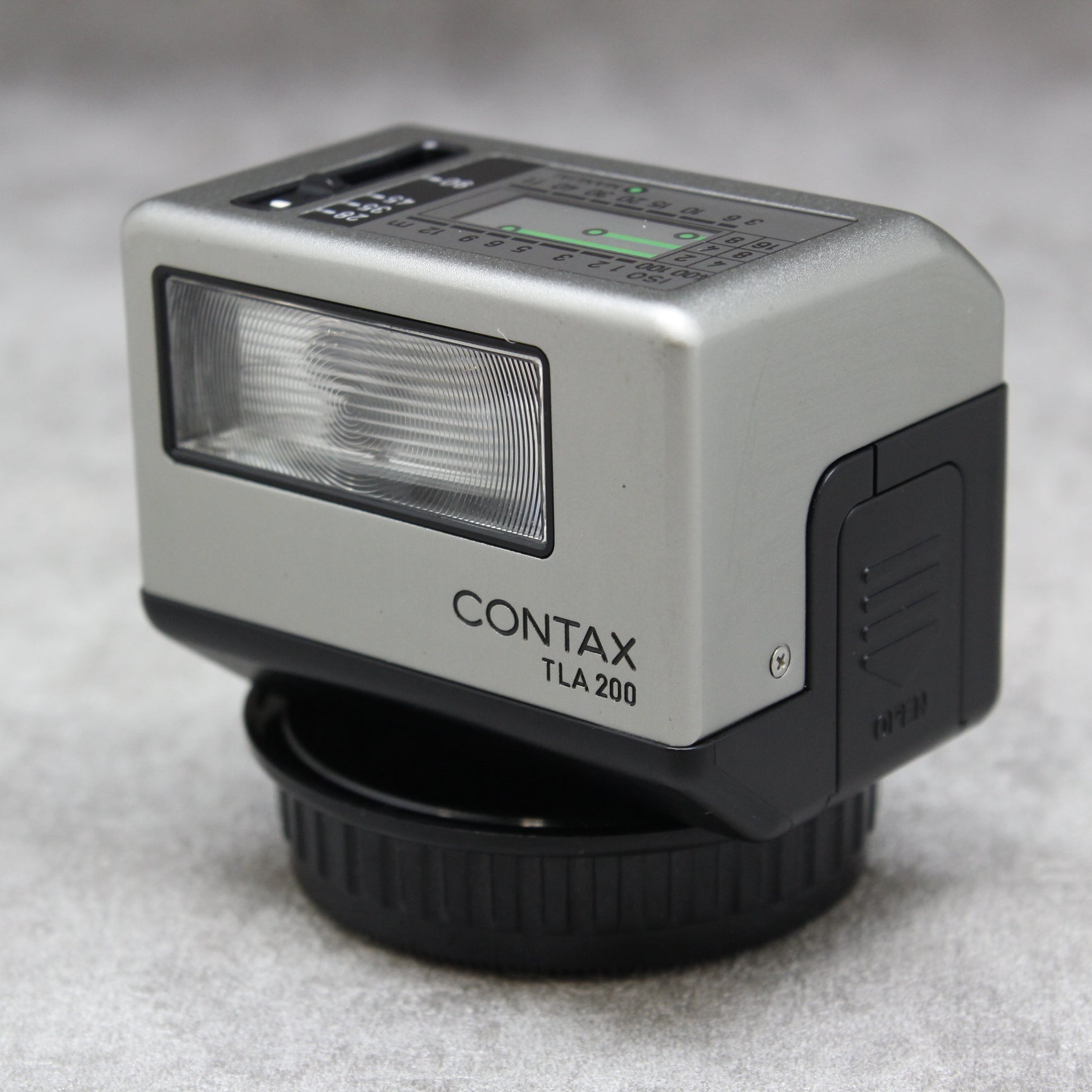 中古品 CONTAX ストロボ TLA 200 　 ☆10月15日(土)のYouTube生配信でご紹介☆