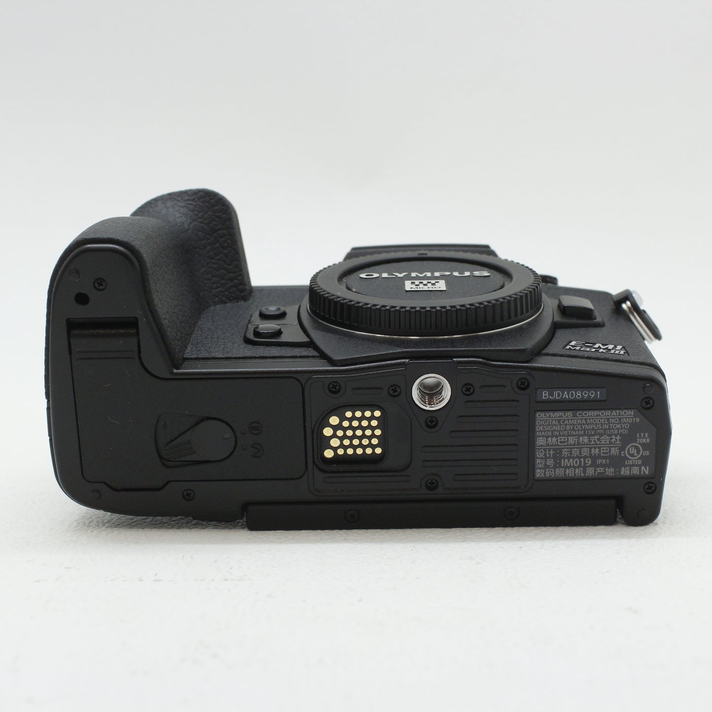 【トンズラー様専用】中古 OLYMPUS OM-D E-M1 MarkⅢ＋HLD-9付き　レンズ３点セット 【9月6日(土) YouTube生配信でご紹介】