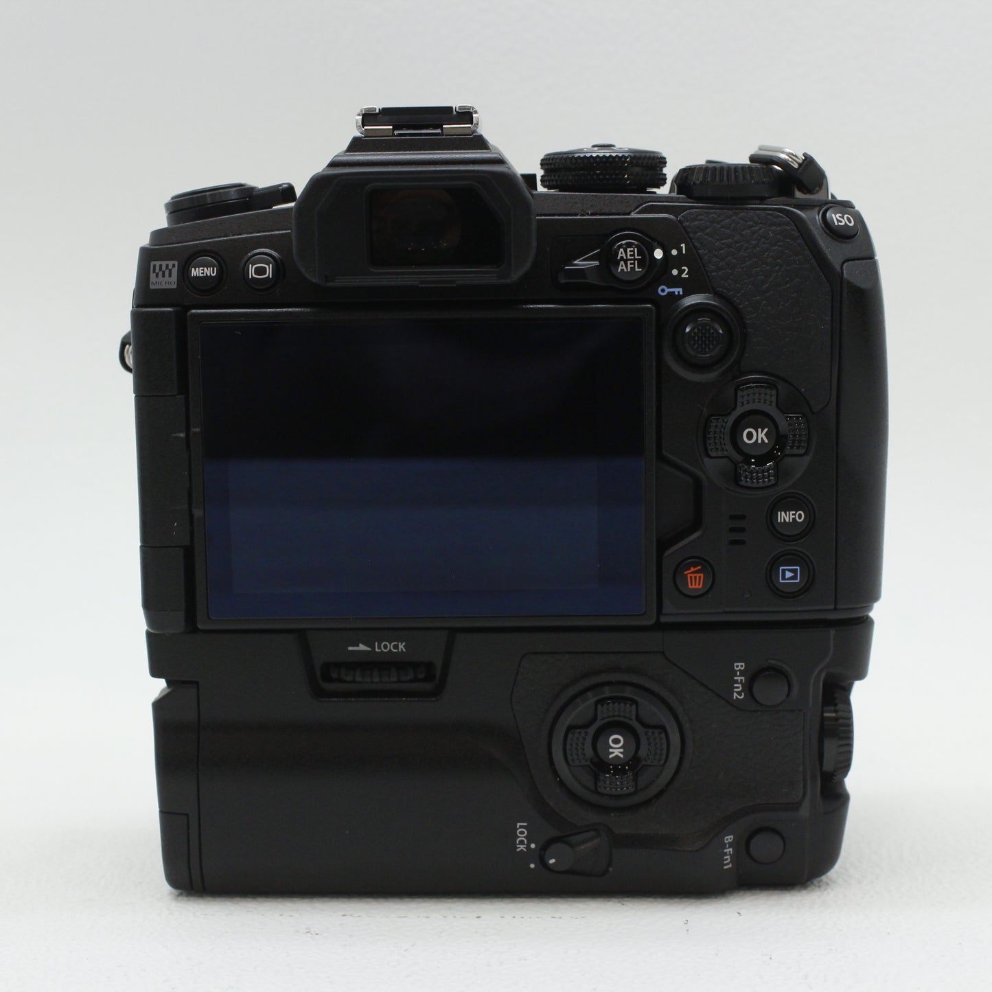 【トンズラー様専用】中古 OLYMPUS OM-D E-M1 MarkⅢ＋HLD-9付き　レンズ３点セット 【9月6日(土) YouTube生配信でご紹介】