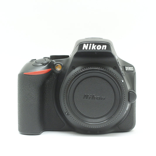 中古 Nikon D5600 ボディ