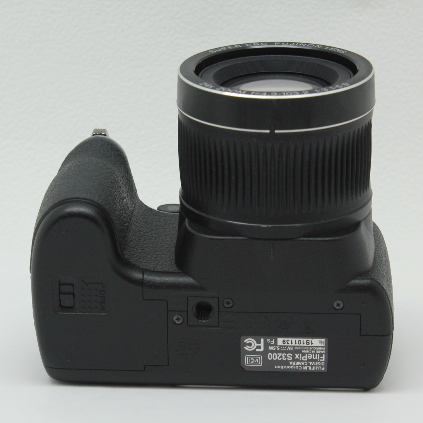 中古 FUJIFULM FINEPIX S3200　