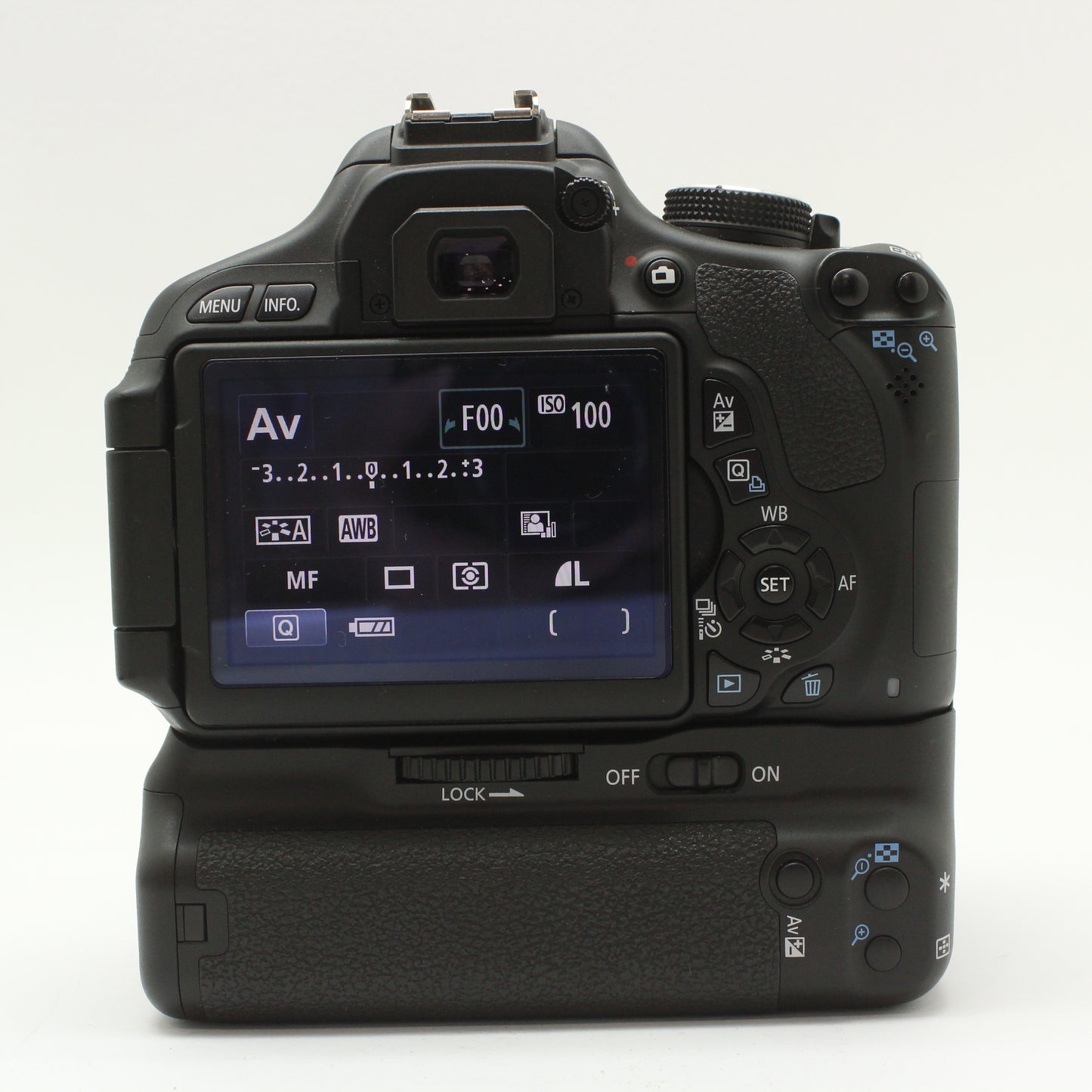 中古 Canon EOS Kiss X5(グリップ付き)